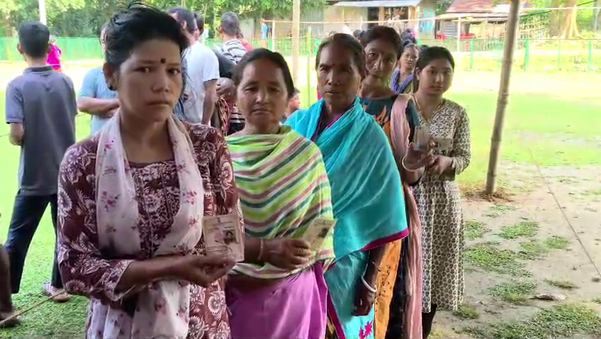 এডিসি ভিলেজ কাউন্সিল নির্বাচন: যুবরাজনগর ব্লকে শান্তিপূর্ণভাবে চলছে ভোটগ্রহণ