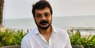 ২৫ বছর পর পরিচালনায় প্রসেনজিৎ