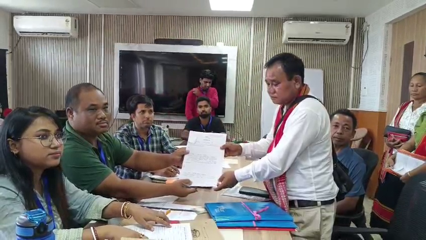 ১১৩ টি আসনের মধ্যে প্রায় ৯০ টি আসনে মনোনয়নপত্র দাখিল করল তীপ্রামথা দলের প্রার্থীরা। 