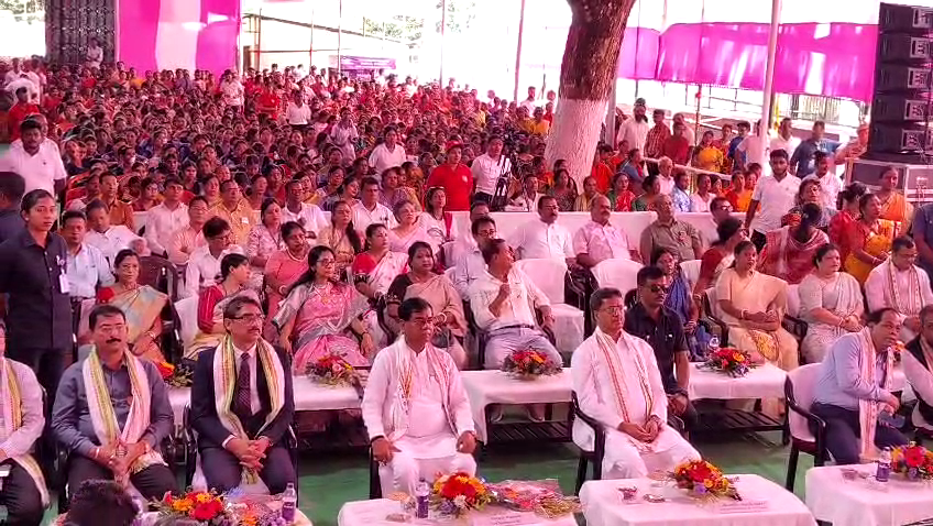   দেশের প্রধানমন্ত্রী নরেন্দ্র মোদী বুধবার 'সুস্থ নারী, সশক্ত পরিবার অভিযান' সূচনা করেন।