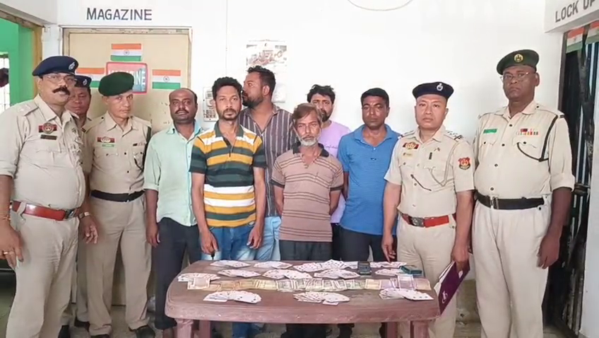   আড়ালিয়া থেকে ৬ জুয়ারি গ্রেফতার 