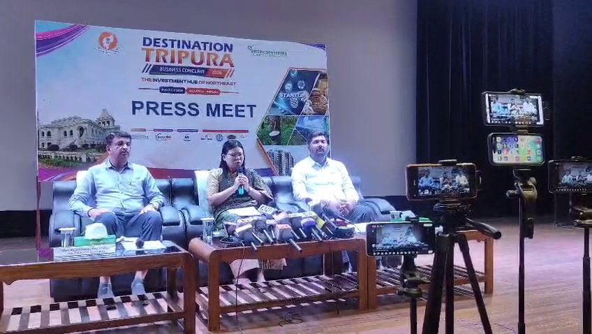 :  ১৮৯ টি সংস্থার আগ্রহ প্রকাশ, বিনিয়োগের সম্ভাবনা ৬,৪৫৭ কোটি টাকা, লক্ষীবারে বাণিজ্যে চাঁদের হাট বসছে আগরতলায় :